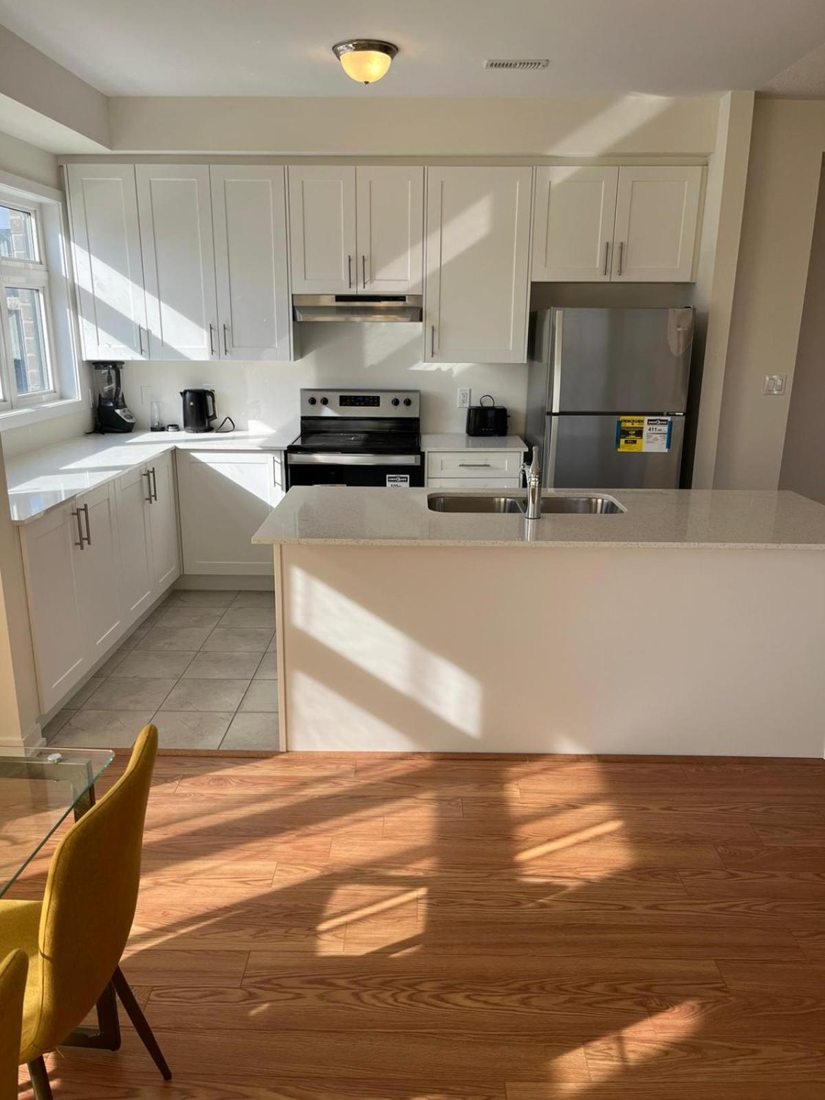 Luxury Brand New Townhouse In Milton Ontario Διαμέρισμα Εξωτερικό φωτογραφία